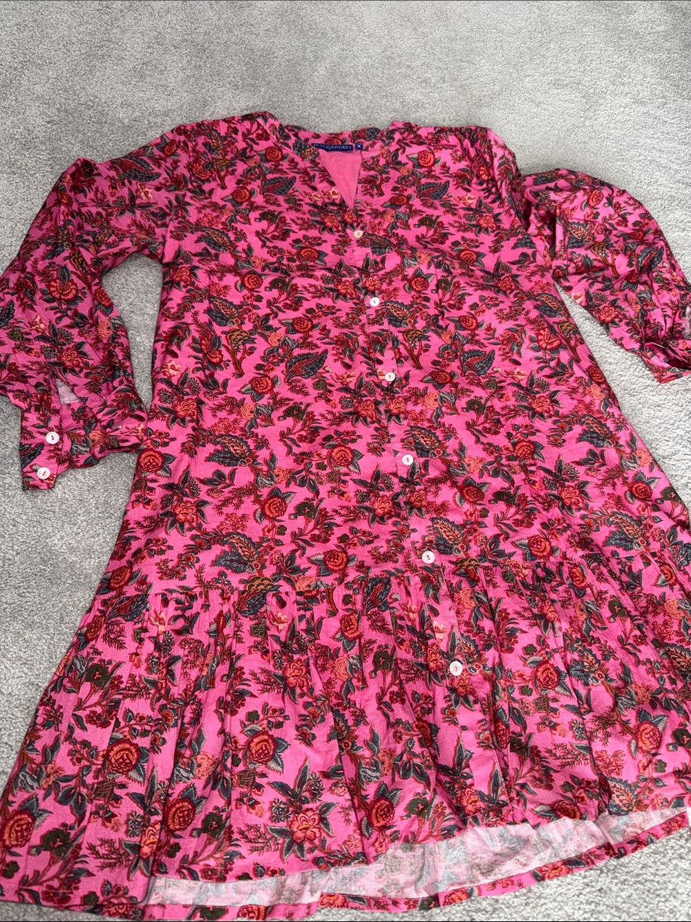 Button-Front Pink Floral Mini Dress with Long Sleeves